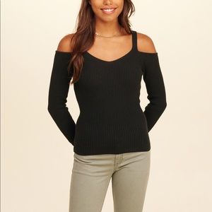 A&F | Black Cold Shoulder Funnel Sweater L